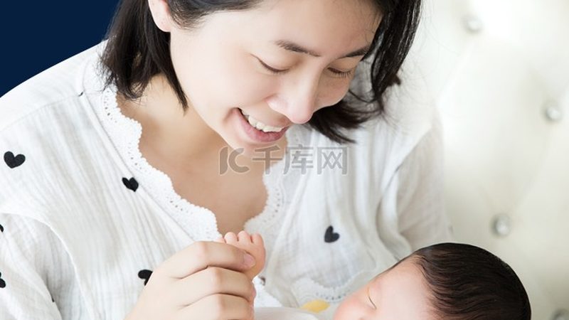 在满月发汗的选择上，家长们容易陷入以下误区：