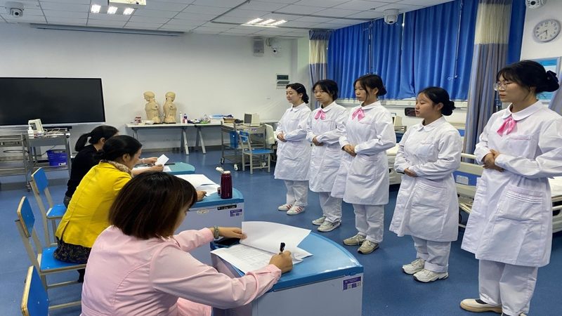 广州高级育婴师和中级育婴师区别