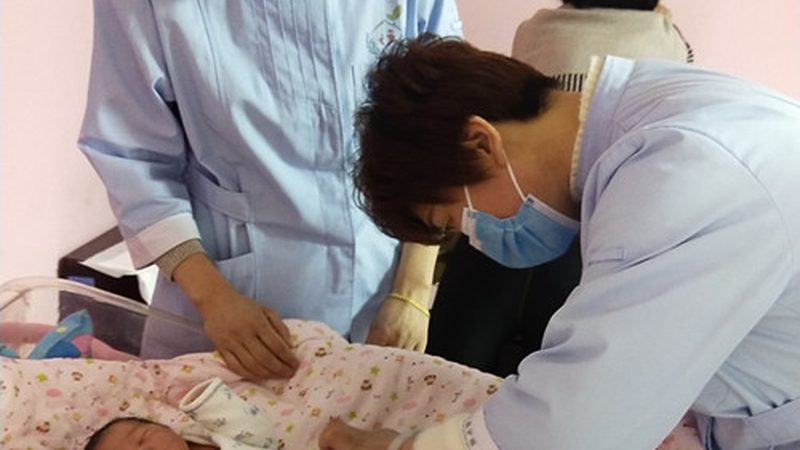 育儿嫂年龄，如何选择更合适？**